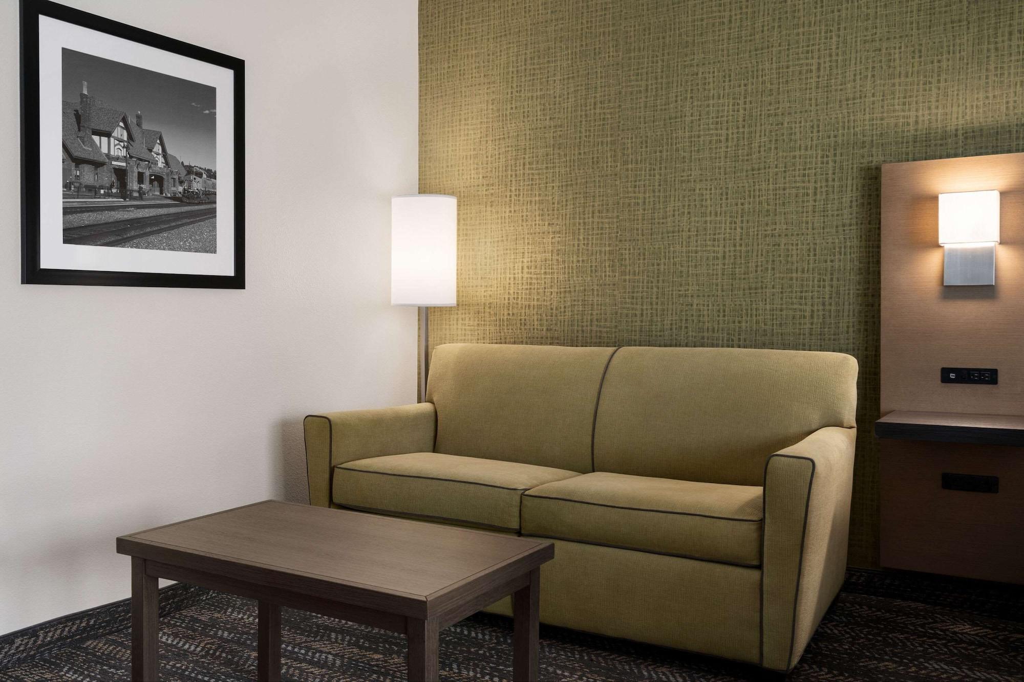 Days Hotel By Wyndham Flagstaff Bagian luar foto