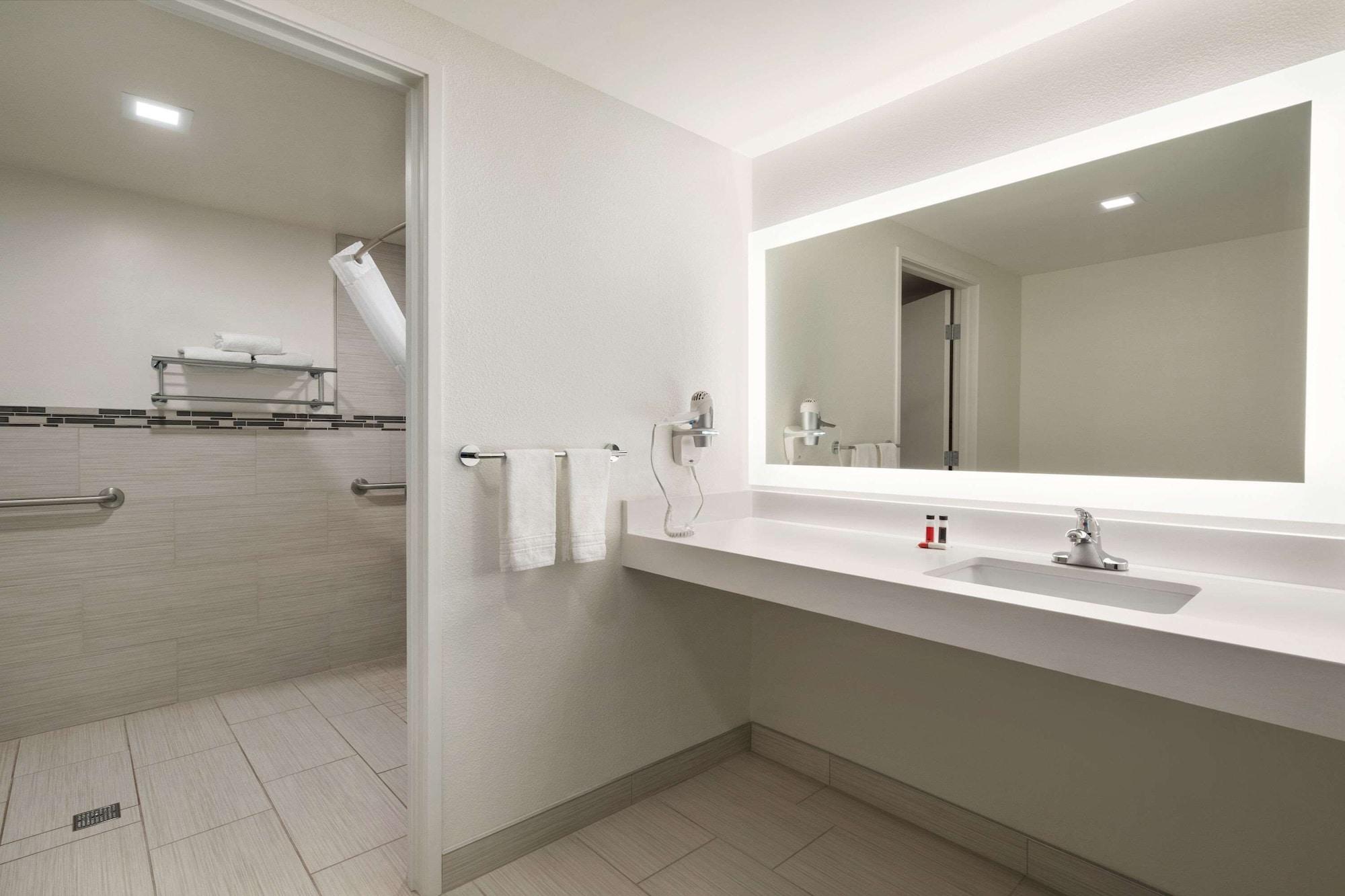 Days Hotel By Wyndham Flagstaff Bagian luar foto